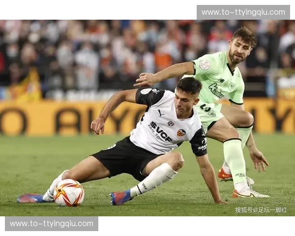 赫塔菲五后卫体系稳固 但进攻端缺乏有效解决方案